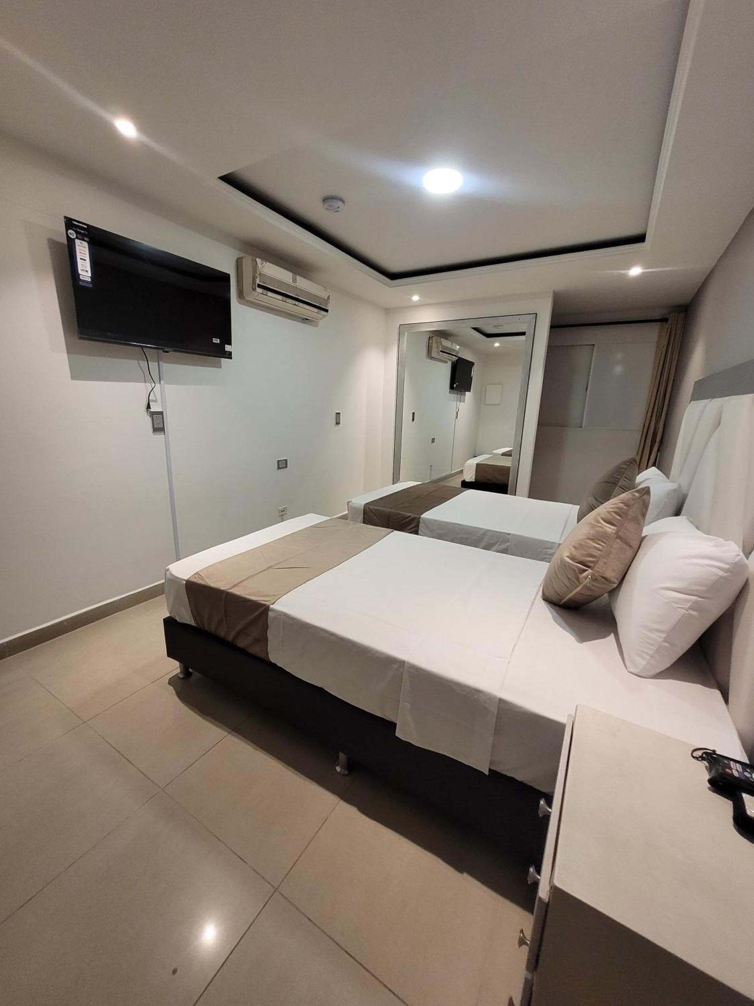 מדיין Hotel Med 33 מראה חיצוני תמונה