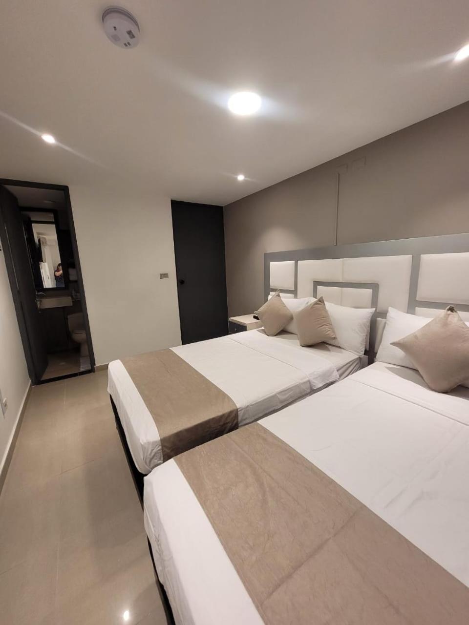 מדיין Hotel Med 33 מראה חיצוני תמונה